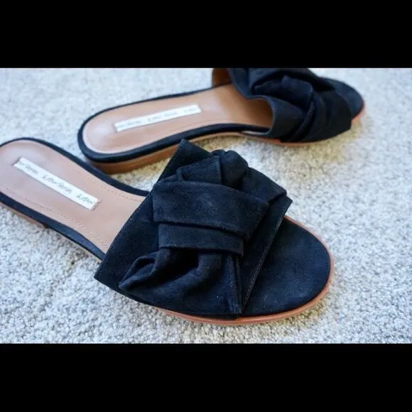 &amp; Other Stories Black Suede Flats size 8 Bow Tie