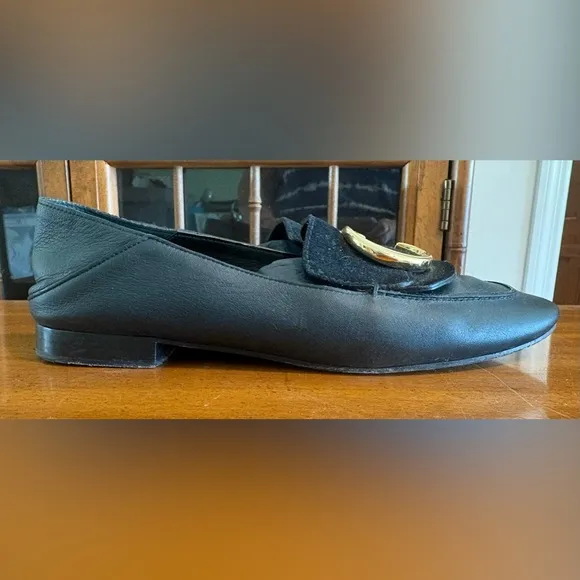 &quot;C&quot; Chloe black leather/suede flats. Size 39