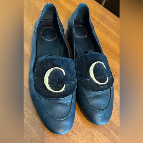 &quot;C&quot; Chloe black leather/suede flats. Size 39
