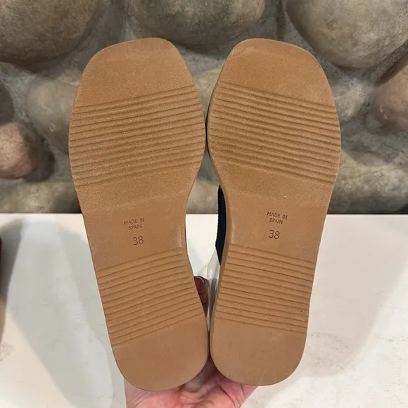 ANDRE ASSOUS Beverly Featherweights Dual-Strap Sandal