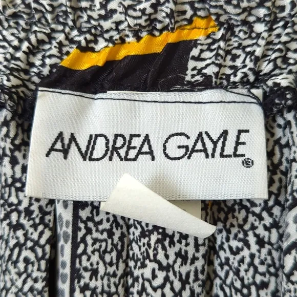 Andrea Gayle 80's Vintage Funky Static High Waisted Pleated A-Line Midi Skirt L