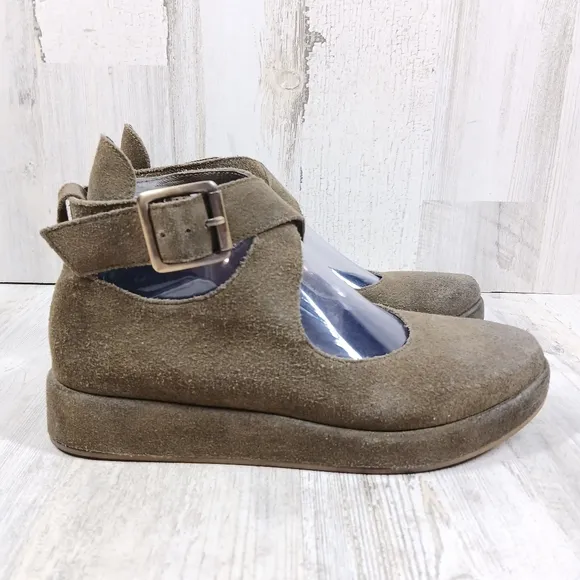 Antelope Women's 246 Suede Pia Brown Buckle Mule Loafers #847