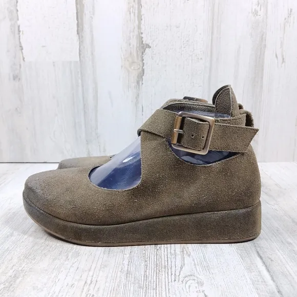 Antelope Women's 246 Suede Pia Brown Buckle Mule Loafers #847