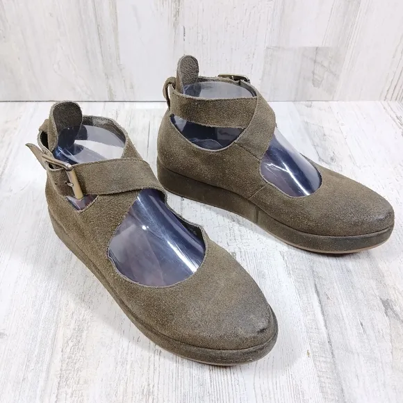Antelope Women's 246 Suede Pia Brown Buckle Mule Loafers #847