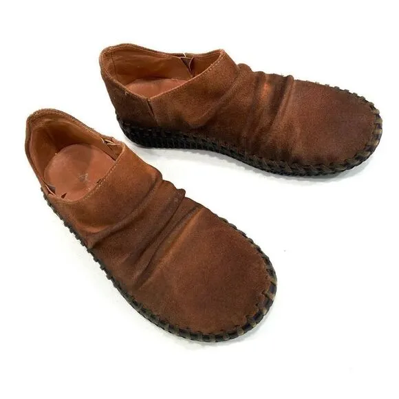 ANTELOPE Garner Suede Bendable Flats