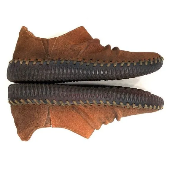 ANTELOPE Garner Suede Bendable Flats