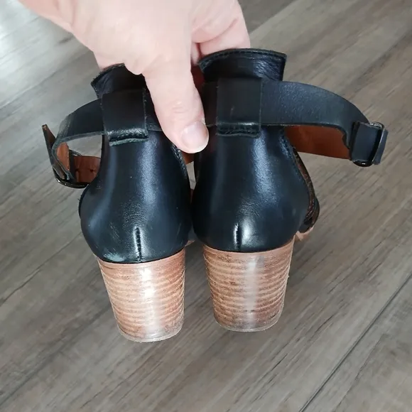 Anthology Paris Sandals. Size 39