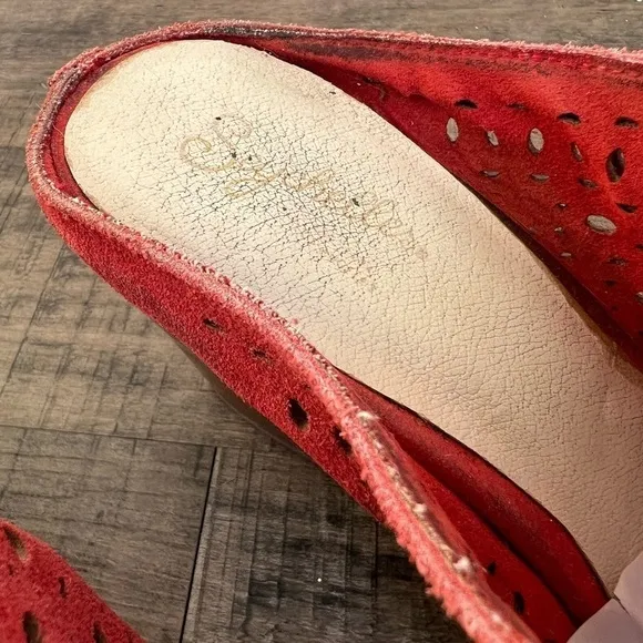 ANTHROPOLOGIE SEYCHELLES LASERCUT MULES RED SUEDE STACKED HEEL