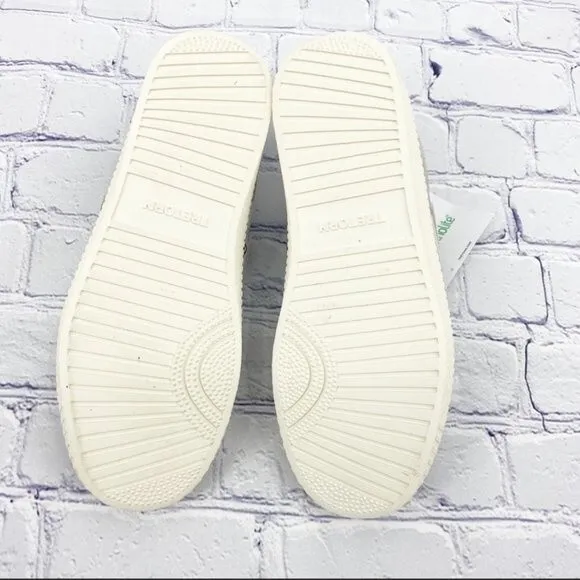 Anthropologie Tretorn Eco Ortholite Ivory Low Top Suede Camp Sneakers