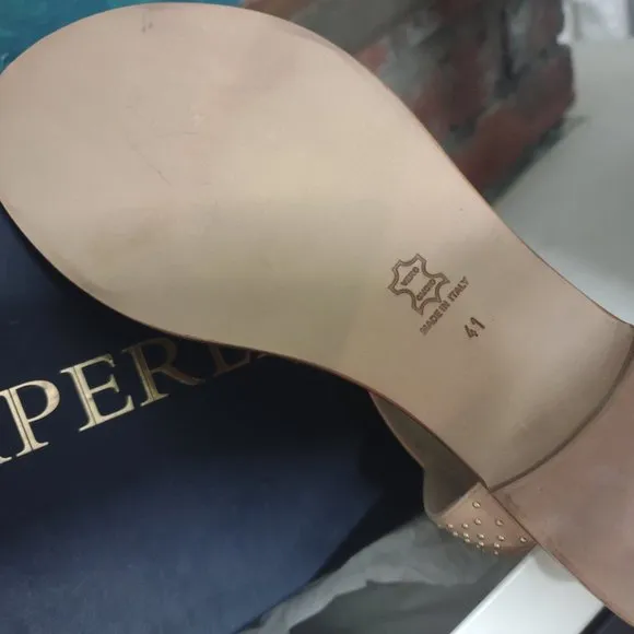 Aperlia Sandals (Women's US 10 / EU 41)