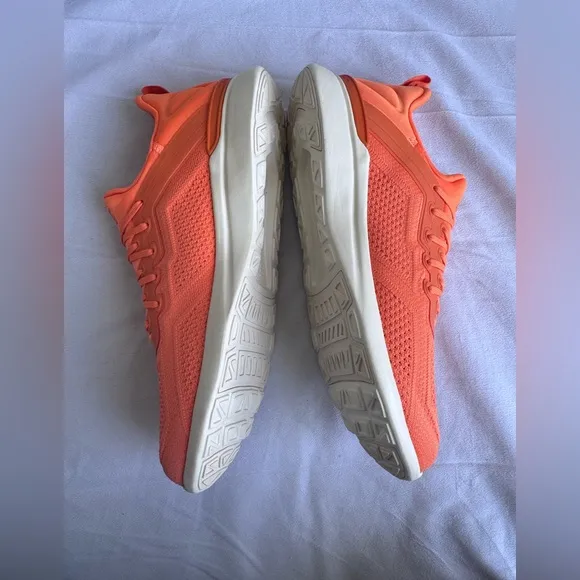 APL Men's Techloom Tracer 10.5 Orange Pristine NEW Sneakers Openwork Logo Bright