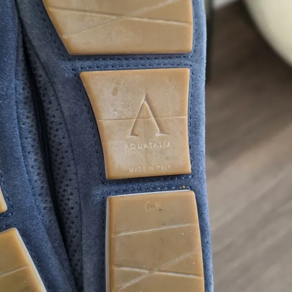 Aquatalia Perforated Blue Suede Driving Loafers, Size 6.5