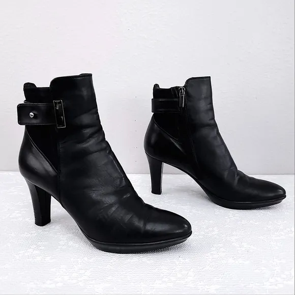 AQUATALIA Rogue Royal Heeled Ankle Booties US 9.5 Weatherproof Leather Boots