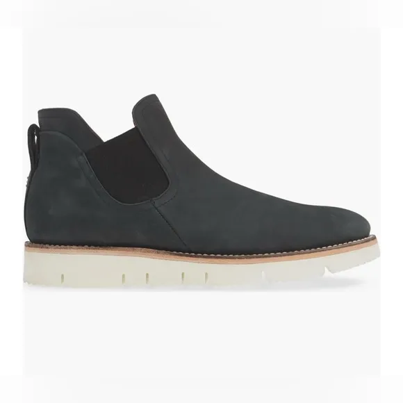 ARIAT mens Uptown Mid Chelsea Boot In Smog Leather size 8