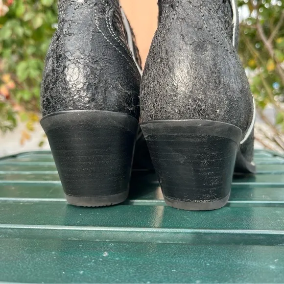 Ariat Side Saddle Punchy Distressed Cowboy Boots
