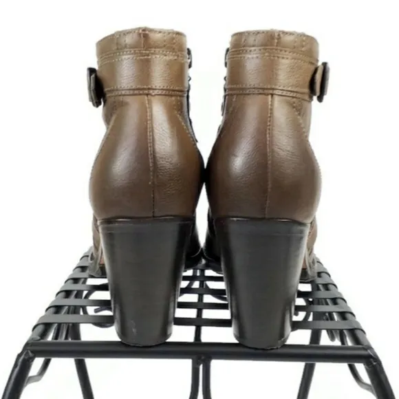 Ariat Two24 Ready To Go Mushroom Taupe Leather Ankle Boots Womens Size 8.5 B