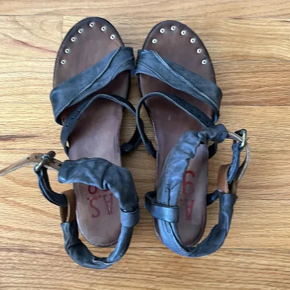 AS 98 sandals grey leather sz EU 40 or US 9.5 great pre owned condition