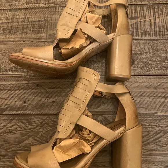 A.S.98 clay (grayish green) peep toe sandals NEW sz 37 soft leather Italy no box
