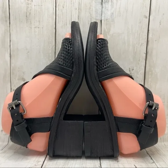 A.s.98 Keldon Sandal In Black Leather Size 6-6.5