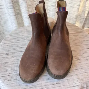 Australian Chelsea Boots Blue Heeler, kids size 5