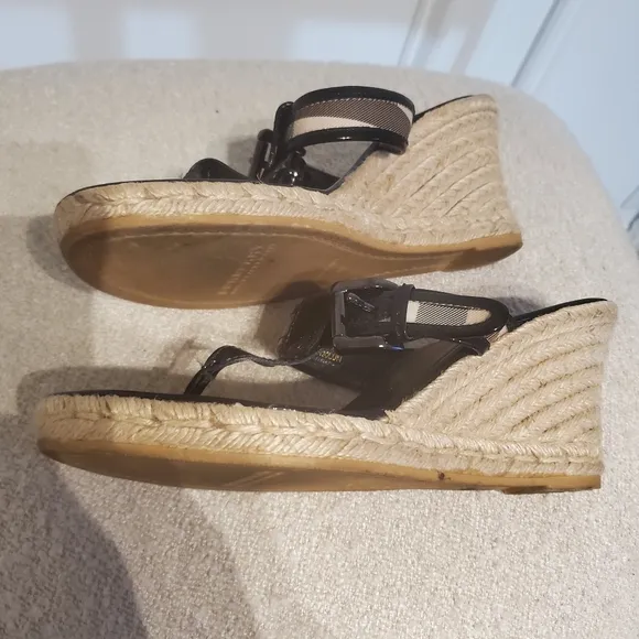 Authentic Burberry Patent Leather Wedge Thongs Sandals size 41 (size 11 …