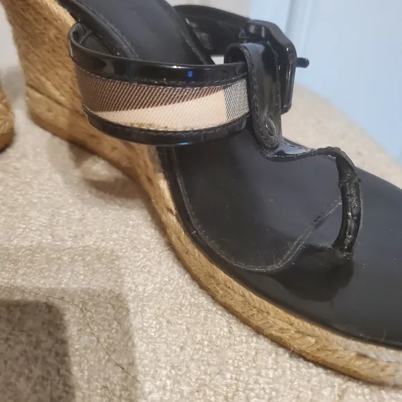 Authentic Burberry Patent Leather Wedge Thongs Sandals size 41 (size 11 …