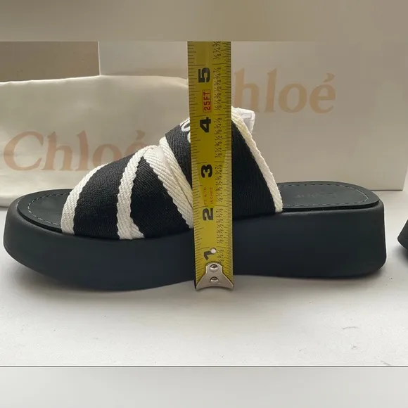 **Authentic CHLOÉ SLIDES** Worn 1-2 times for a very short period of time.