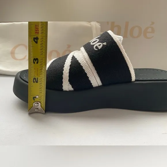 **Authentic CHLOÉ SLIDES** Worn 1-2 times for a very short period of time.
