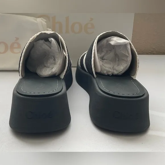 **Authentic CHLOÉ SLIDES** Worn 1-2 times for a very short period of time.
