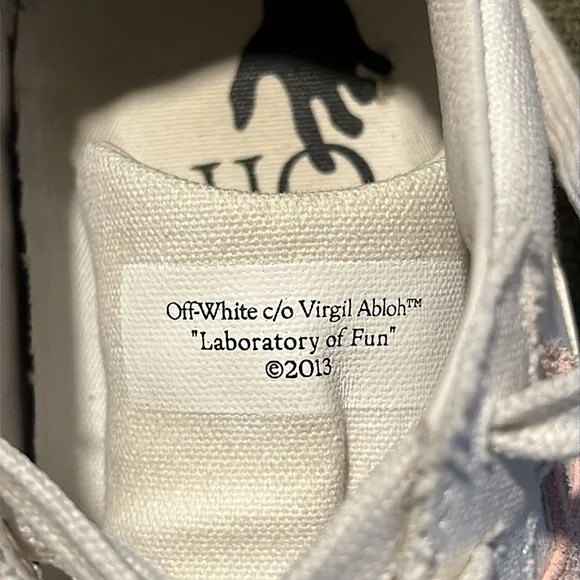 AUTHENTIC Off White low Vulcanized eco canvas sneakers white pink size 38 No box