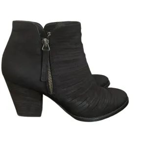 Authentic Paul Green Malibu Sliced Zip Ankle Boots