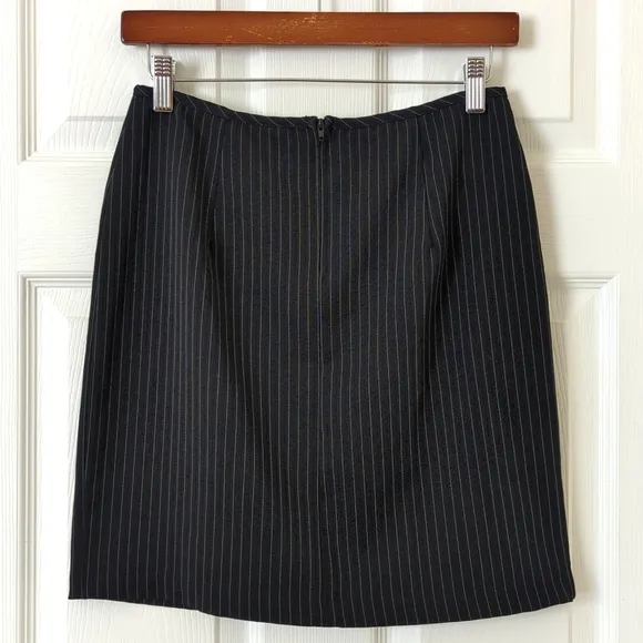 B. Darlin 90's Vintage Jacquard Striped High Waisted A-Line Mini Skirt Black 5/6