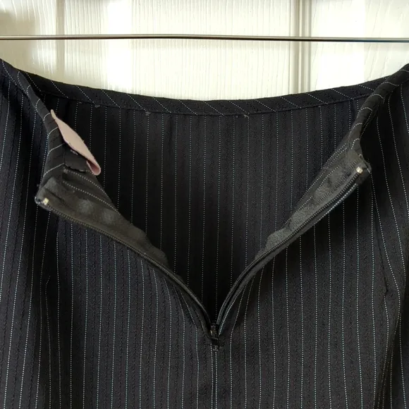 B. Darlin 90's Vintage Jacquard Striped High Waisted A-Line Mini Skirt Black 5/6