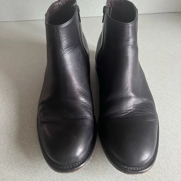 Bacco Bucci Men's Black Leather Ankle Boots Size 9.5 (43) side zipper