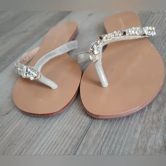 Badgley Mischka Kamryn Leather Sandals. Size 6