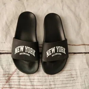 Balenciaga Cities New York Pool Slides Size 5
