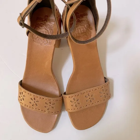 BALI ELF Beautiful Handmade Leather Ankle Strap Sandals Size 7.5