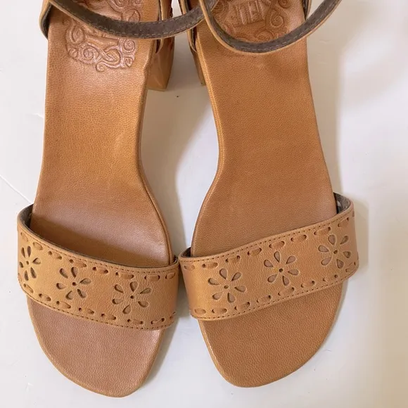 BALI ELF Beautiful Handmade Leather Ankle Strap Sandals Size 7.5