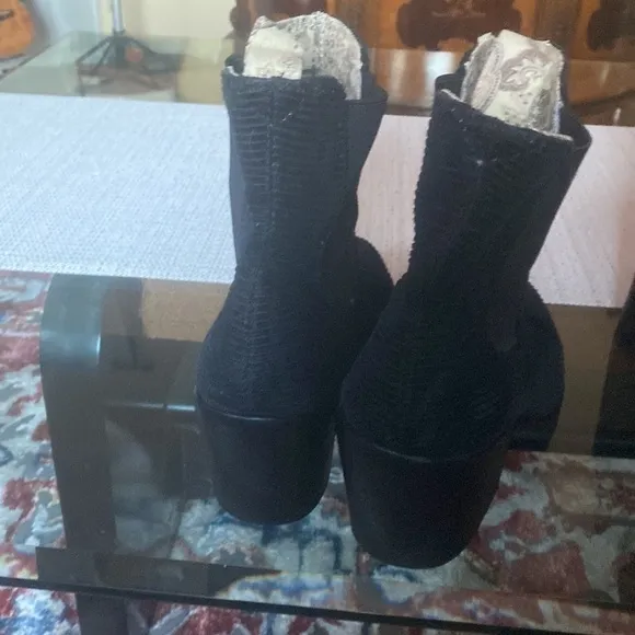 Band of Gypsies Shadow Chelsea Boots, CORDUROY