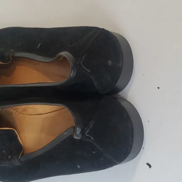 Barneys New York Black Suede Loafers  Flats 37.5
