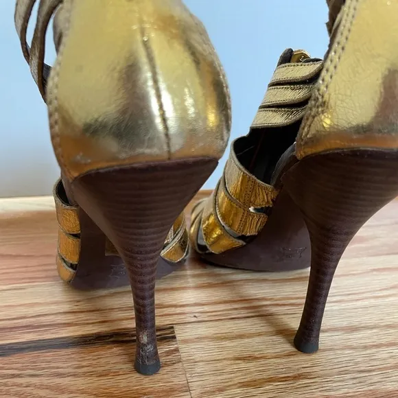 BCBG Max Azria Gold Zipper Runway Sandals
