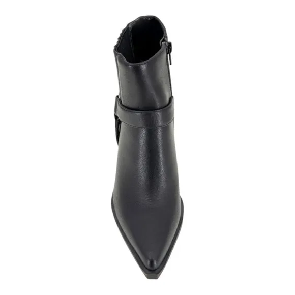 BCBGeneration Black Pointed-Toe Side-Zip Cassidy Western Booties. Size 9.