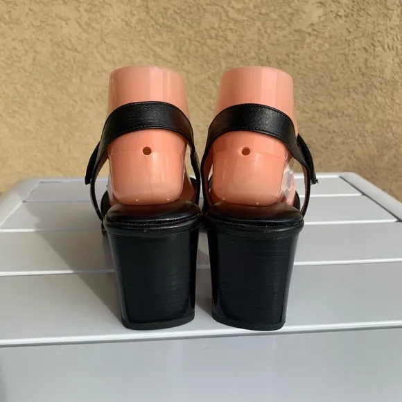 BeautiFeel black leather sandals square toe size 11 (European 41)