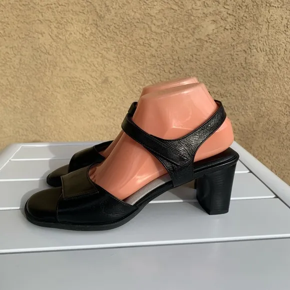 BeautiFeel black leather sandals square toe size 11 (European 41)