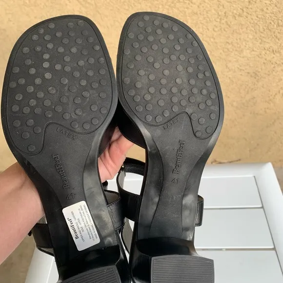 BeautiFeel black leather sandals square toe size 11 (European 41)