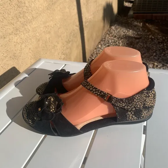 BeautiFeel black suede and cream leather sandals size 7 (European 38)