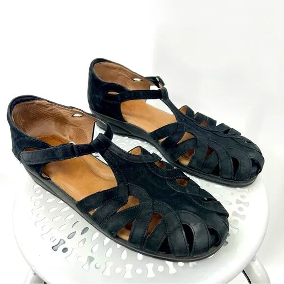 BeautiFeel sandals 39 black suede leather low wedge fisherman hook and loop