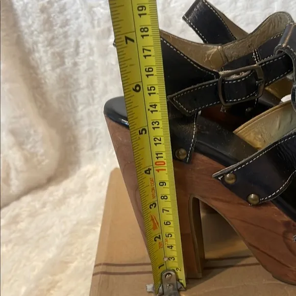 BED|STU Black Leather Wedge Sandals Women’s Size 9