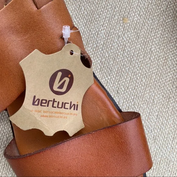 Bertuchi Spain Leather Brown Sandals Slingback NWT