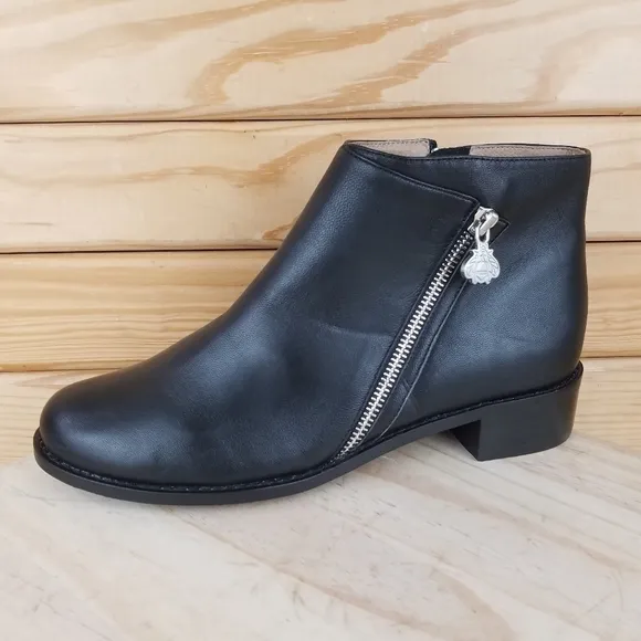Bettye Muller 8.5 US Trinity Black Biker Leather Side Zip Booties Ankle Boot NEW